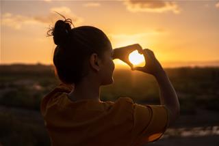 Tử vi hôm nay 12/6/2020 về may mắn của 12 con giáp: Ai gặt hái thành công?