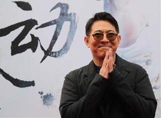 Đại nạn tai qua, "ông hoàng màn ảnh" Lý Liên Kiệt đã giác ngộ được chân lý mà triệu người luôn kiếm tìm