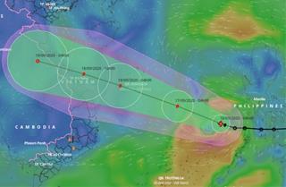 Bão số 5 giật cấp 13 hướng vào Quảng Bình - Đà Nẵng