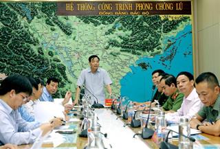 Cấm biển, cho học sinh nghỉ học, lên kế hoạch sơ tán hơn 1 triệu dân do bão số 5