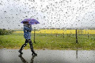 Dự báo thời tiết ngày 20/10/2021: Bắc Bộ đêm và sáng mưa rải rác, ngày có nắng gián đoạn