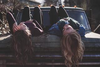 Duy trì tình bạn vững chắc, hoạn nạn có nhau với 12 chòm sao không hề khó nếu ghi nhớ những nguyên tắc này