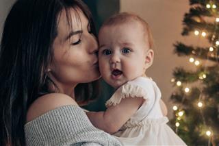 Đặt tên con gái năm 2022: Tên nào thảo hiền, sung túc, gặp dữ hóa lành?