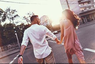 Xác suất gặp được ý trung nhân cuối năm 2021 cực cao, con giáp này được tình yêu tìm tới tận cửa