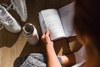 Mách 12 con giáp cách gột rửa vận xui đeo bám trong năm cũ để tưng bừng đón năm Quý Mão nhiều may mắn