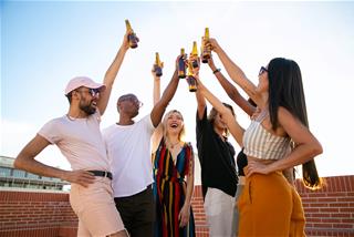 Tử vi hôm nay 23/12/2021 về may mắn của 12 con giáp: Ai được quý nhân phù trợ?