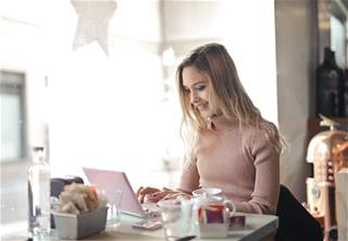 Sau 8/3/2021, những con giáp này càng thu hút tài lộc dồi dào