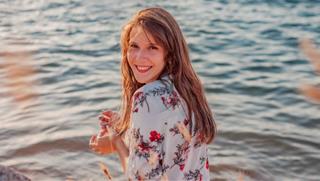 Cuối tuần (27-28/3) may mắn ngập nhà, con giáp này hoan hỷ đón toàn niềm vui