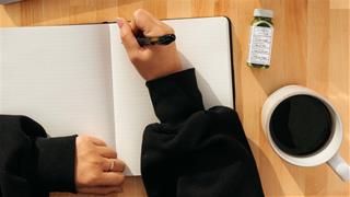 Chòm sao sinh ra đã có niềm đam mê bất tận với việc viết lách, dùng con chữ để lay động cảm xúc