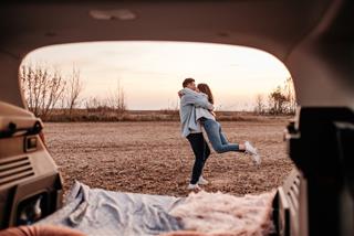 Tình duyên của 12 con giáp dịp cuối năm: Ai kịp thu hoạch hạnh phúc trước khi năm cũ khép lại?