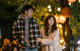 Tử vi hôm nay 27/2/2022 về tình cảm của 12 con giáp: Ai khéo ăn khéo nói?