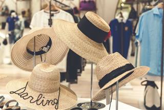 Tử vi thứ 6 ngày 20/5/2022 của 12 con giáp: Tý mất tiền, Thìn tự tin