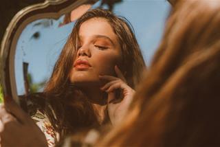 Mùa Thủy nghịch hành khiến cảm xúc lạc lối, 12 chòm sao cần làm gì để chuyện tình cảm không TOANG một cách đáng tiếc?