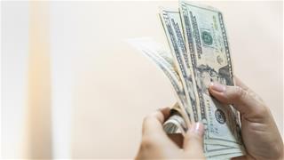 Tử vi hôm nay 12/5/2022 về tài lộc của 12 con giáp: Ai thu tiền về tay?