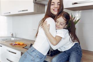 Tử vi hôm nay 15/5/2022 về tình cảm của 12 con giáp: Ai được quý?