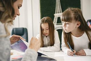 Những việc bố mẹ tưởng bình thường nhưng lại vô tình gây hại cho con