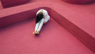 Đừng than vãn vì sao sống lương thiện vẫn chịu nhiều thiệt thòi: Có thể do bạn vẫn giữ 7 suy nghĩ YẾU KÉM này!