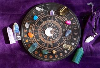 Khám phá ý nghĩa viên đá sinh hoàng đạo của bạn: Birthstone tiết lộ điều gì về bạn?