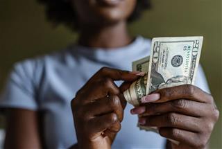 Top 5 sai lầm trầm trọng về tiền bạc của gen Z khiến họ càng ngày càng mông lung giữa cuộc đời