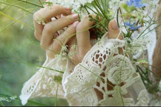 Tử vi thứ 4 ngày 13/12/2023 của 12 cung hoàng đạo: Sư Tử ì ạch, Ma Kết trung thành