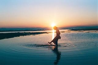 Tử vi thứ 4 ngày 20/12/2023 của 12 cung hoàng đạo: Sư Tử lo xa, Thiên Bình cô đơn