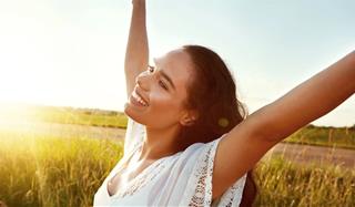 Tiết lộ 3 chòm sao hân hoan đón tình yêu phơi phới mùa Cự Giải