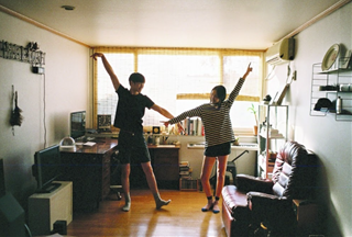 Trong tháng 8, vũ trụ báo tin 4 chòm sao này cực ĐỎ tình, kiểu gì cũng thoát Ế!