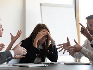 Tử vi hôm nay: Top 4 con giáp dễ đụng độ rắc rối ngày 7/8/2023, chớ nên hấp tấp