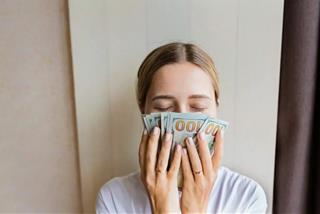 Tuần mới (25/9 - 1/10) đón may mắn cận kề, tiền đổ về túi đầy ăm ắp, 4 con giáp phát triển thịnh vượng