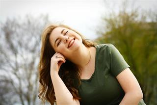 Tử vi hôm nay: 3 con giáp làm gì cũng may, thành công trong tầm với ngày 4/2/2024