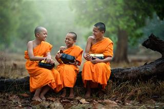 Nghe Phật giảng mới hiểu, hóa ra cuộc đời kém MAY mắn là vì 1 trong 3 lý do này!