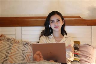 Số HÊN, chúc mừng 3 chòm sao may mắn trong công việc, học tập cuối tuần này!