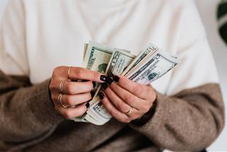 Đón tuần mới (1-7/4): Vận may bùng nổ, tin vui ngập tràn, 4 tuổi này tha hồ ngồi mát ăn bát vàng