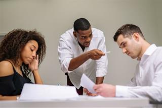 Tử vi hôm nay: Gọi tên 3 con giáp xui xẻo ngày 23/6/2024, công việc tình duyên đều bế tắc