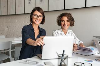 Tử vi hôm nay: 4 con giáp ngập tràn may mắn ngày 25/10/2025, đạt được thành tựu đáng kể