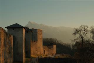 Tử vi Thứ 4 ngày 8/10/2025 của 12 cung hoàng đạo: Sư Tử vội vàng, Hổ Cáp do dự