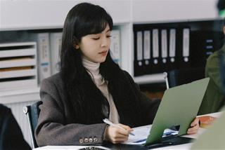 Bước sang ngày 27/11/2025 - 4 con giáp ké VÍA may mắn của thần Tài, công việc suôn sẻ bất ngờ