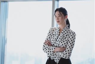 Tiễn hết xui xẻo, hôm nay 31/12/2025, có 4 con giáp này RŨ bỏ được khó khăn, làm ăn cực kỳ PHÁT lộc