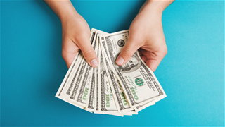 Tử vi hôm nay: 3 con giáp may mắn phát tài ngày 5/12/2025, tiền chảy ầm ầm về túi