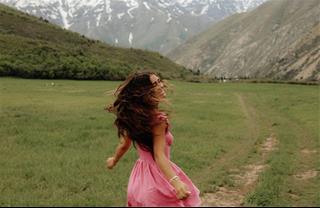 Vũ trụ mách nhỏ về điều 12 chòm sao nên TRÁNH xa trong năm 2025