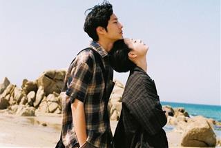 Cuối tuần này 1-2/3 Trời xe DUYÊN - 3 con giáp gặp nhiều may mắn trong tình yêu, hôn nhân