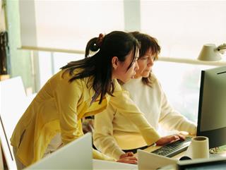 Ở hiền gặp QUÝ NHÂN - 3 con giáp gặp được người giỏi GIÚP mình đổi đời trong 10 ngày đầu tháng 6 âm