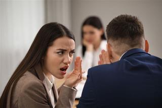 Để tránh bị CÔ LẬP ở nơi làm việc, 12 cung hoàng đạo nhất định phải biết CHIÊU này
