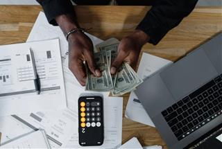 Tử vi hôm nay - Top 4 con giáp may mắn, nhiều cơ hội tỏa sáng trong ngày 4/7/2025