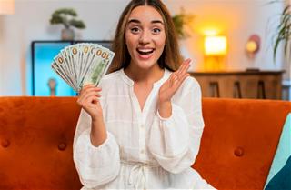 Giữa tuần (27-29/8): Top 3 con giáp lan tỏa sức ảnh hưởng, hút may mắn mạnh mẽ