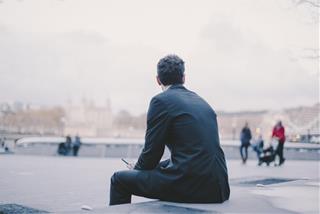 Tử vi hôm nay: 4 con giáp có vận khí suy giảm ngày 12/8/2025, cần vững vàng hơn