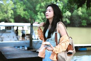 Vũ trụ chúc mừng 3 chòm sao may mắn nhất tháng 10/2025, ĐỎ mọi mặt!