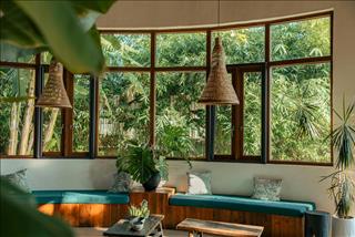 Tử vi thứ 3 ngày 13/1/2026 của 12 con giáp: Sửu thăng trầm, Hợi do dự