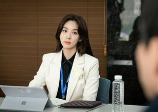 Năm 2026, đừng dại mà nhảy việc nếu bạn thuộc 3 chòm sao này!