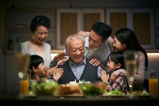 Hôm nay 15/2/2026 - Sát Tết, chúc mừng 4 con giáp có LỘC đường TÌNH duyên, gia đạo ấm êm